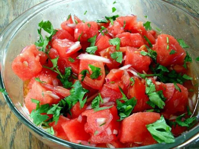 salad semangka untuk menurunkan berat badan
