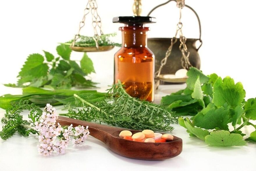 Dalam kotak P3K alami, Anda dapat menemukan alternatif dari banyak obat yang disintesis dalam bentuk herbal diuretik. 